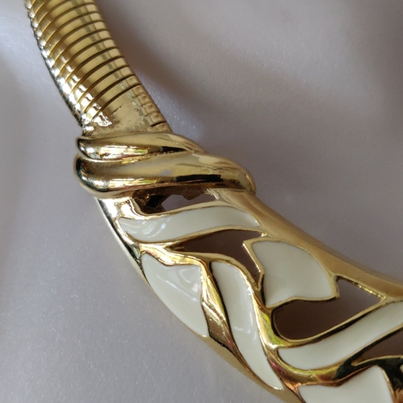 VTG Trifari enamel collar (#213) - Picture 2 of 7